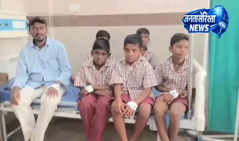 Mancherial बेल्लमपल्ली हॉस्टल में 7 छात्र हुए बीमार Mancherial बेल्लमपल्ली हॉस्टल में 7 छात्र हुए बीमार