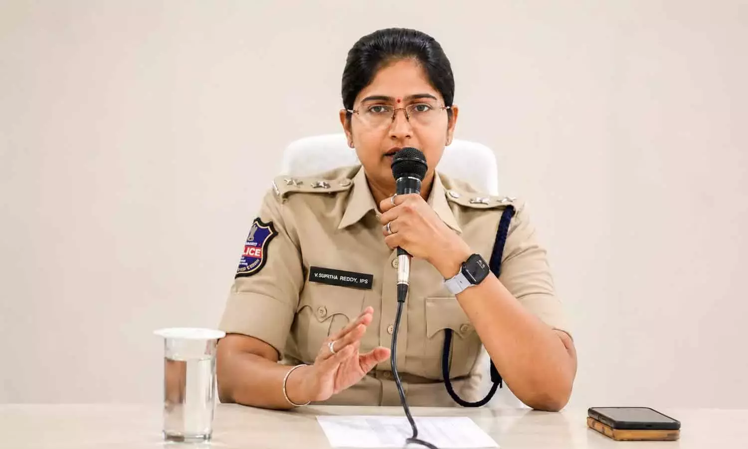 Telangana: वानापर्थी में धारा 30 लागू होने के कारण सार्वजनिक समारोहों पर सख्त प्रतिबंध Telangana: वानापर्थी में धारा 30 लागू होने के कारण सार्वजनिक समारोहों पर सख्त प्रतिबंध