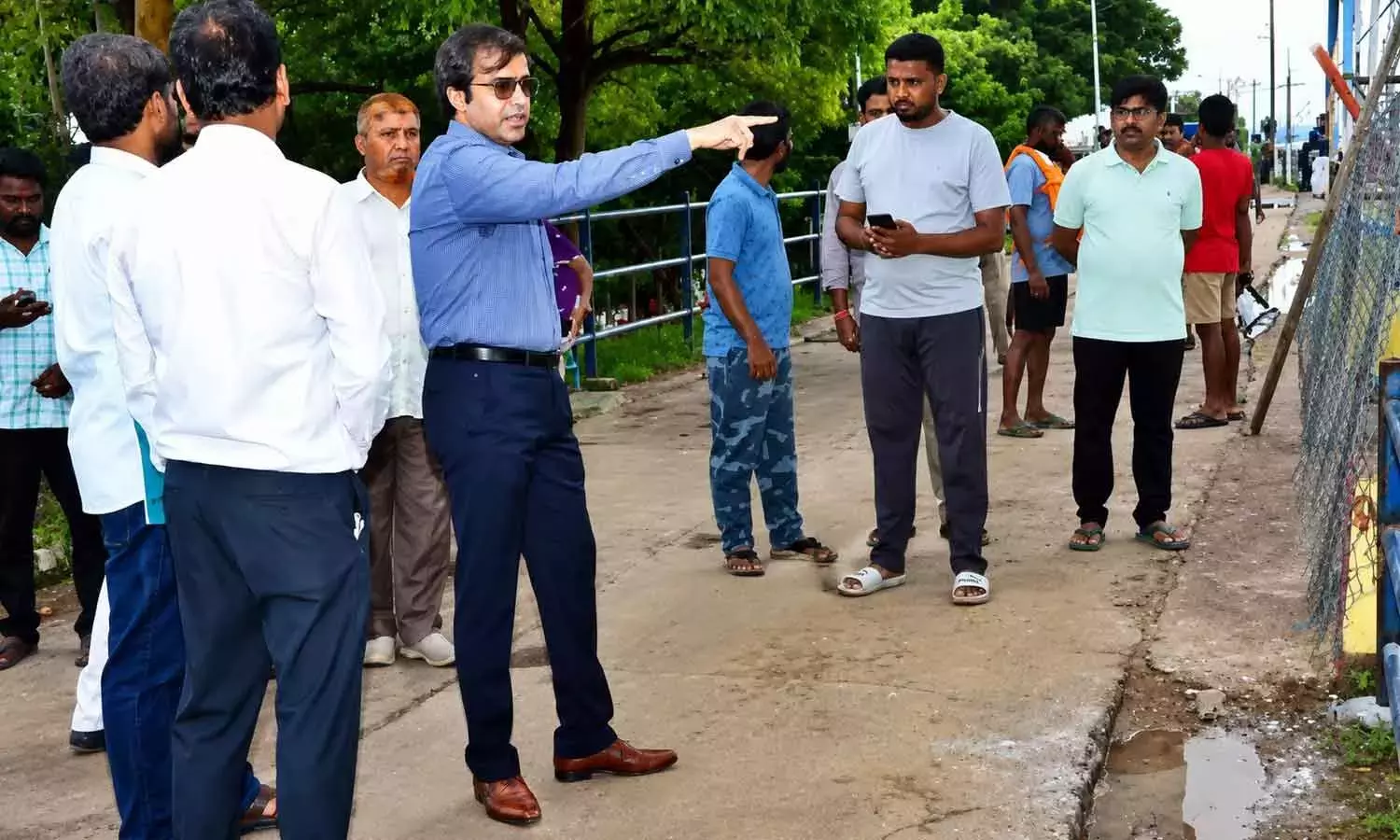 Godavari भद्राचलम में तीसरे चेतावनी स्तर से ऊपर है, प्रशासन हाई अलर्ट पर है Godavari भद्राचलम में तीसरे चेतावनी स्तर से ऊपर है, प्रशासन हाई अलर्ट पर है