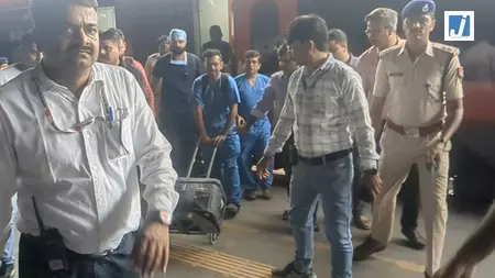 2 दिन में दूसरी बार प्रत्यारोपण के लिए वंदे भारत एक्सप्रेस ट्रेन से अहमदाबाद पहुंचा हार्ट 2 दिन में दूसरी बार प्रत्यारोपण के लिए वंदे भारत एक्सप्रेस ट्रेन से अहमदाबाद पहुंचा हार्ट