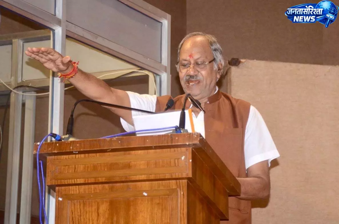 बृजमोहन अग्रवाल ने सुना नशा मुक्त भारत अभियान का संदेश बृजमोहन अग्रवाल ने सुना नशा मुक्त भारत अभियान का संदेश