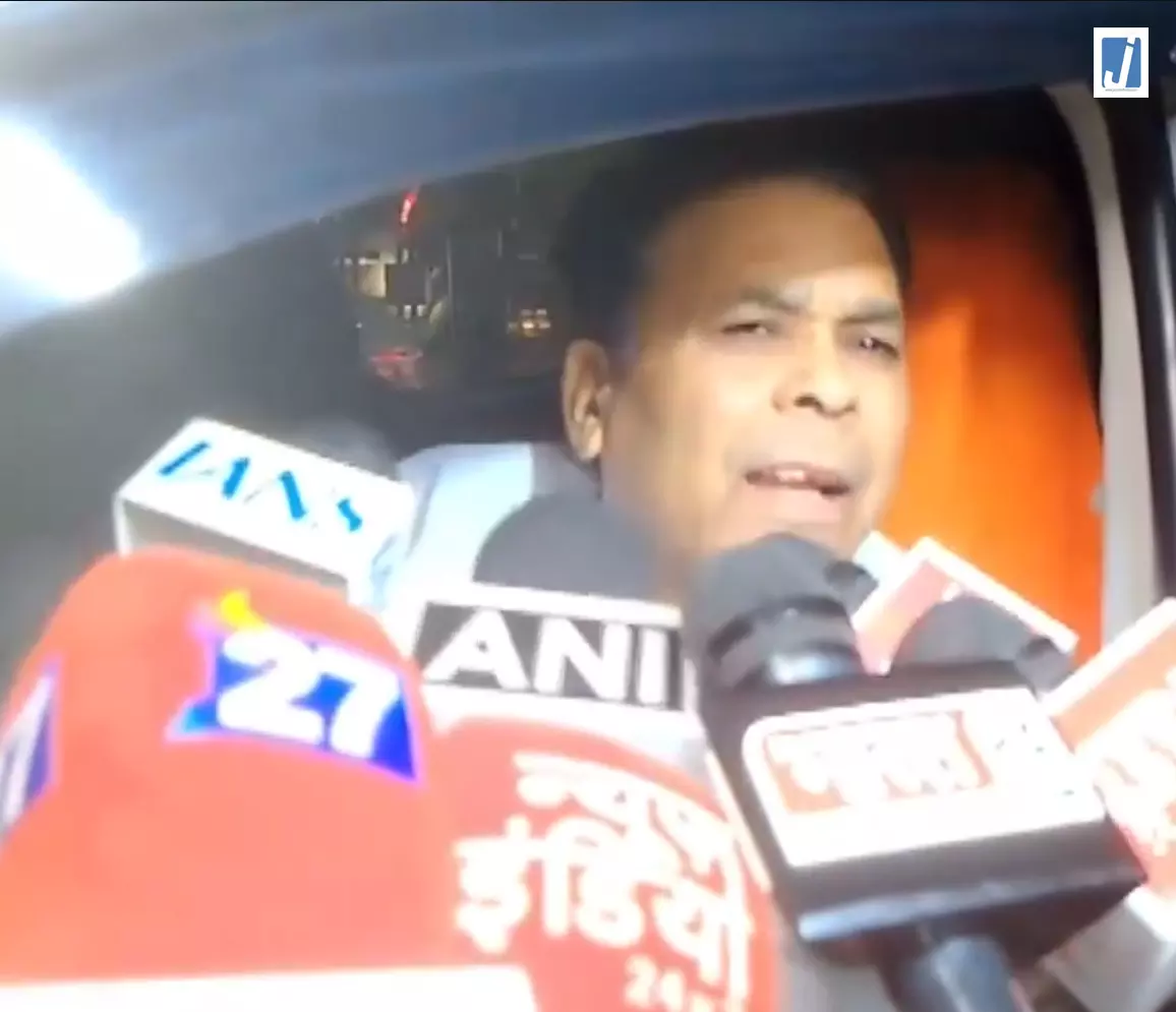 अखिलेश यादव के बयान पर मंत्री नरेंद्र कश्यप का पलटवार अखिलेश यादव के बयान पर मंत्री नरेंद्र कश्यप का पलटवार