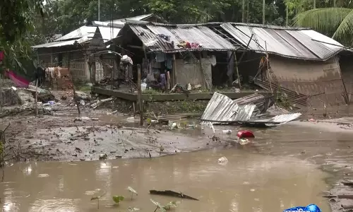 Assam में बाढ़ का कहर, 5 जिलों में 1.36 लाख लोग प्रभावित, 3 की मौत