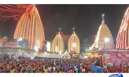 सावन के पहले सोमवार देवघर के बाबा बैद्यनाथ धाम में उमड़ी भक्तों की भीड़