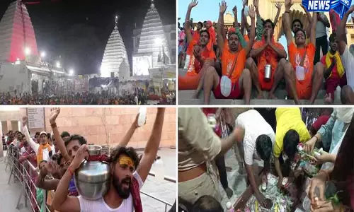 सावन के पावन सोमवार पर शिवभक्ति की धूम, हर-हर महादेव के जयकारों से गूंजे शिवालय सावन के पावन सोमवार पर शिवभक्ति की धूम, हर-हर महादेव के जयकारों से गूंजे शिवालय