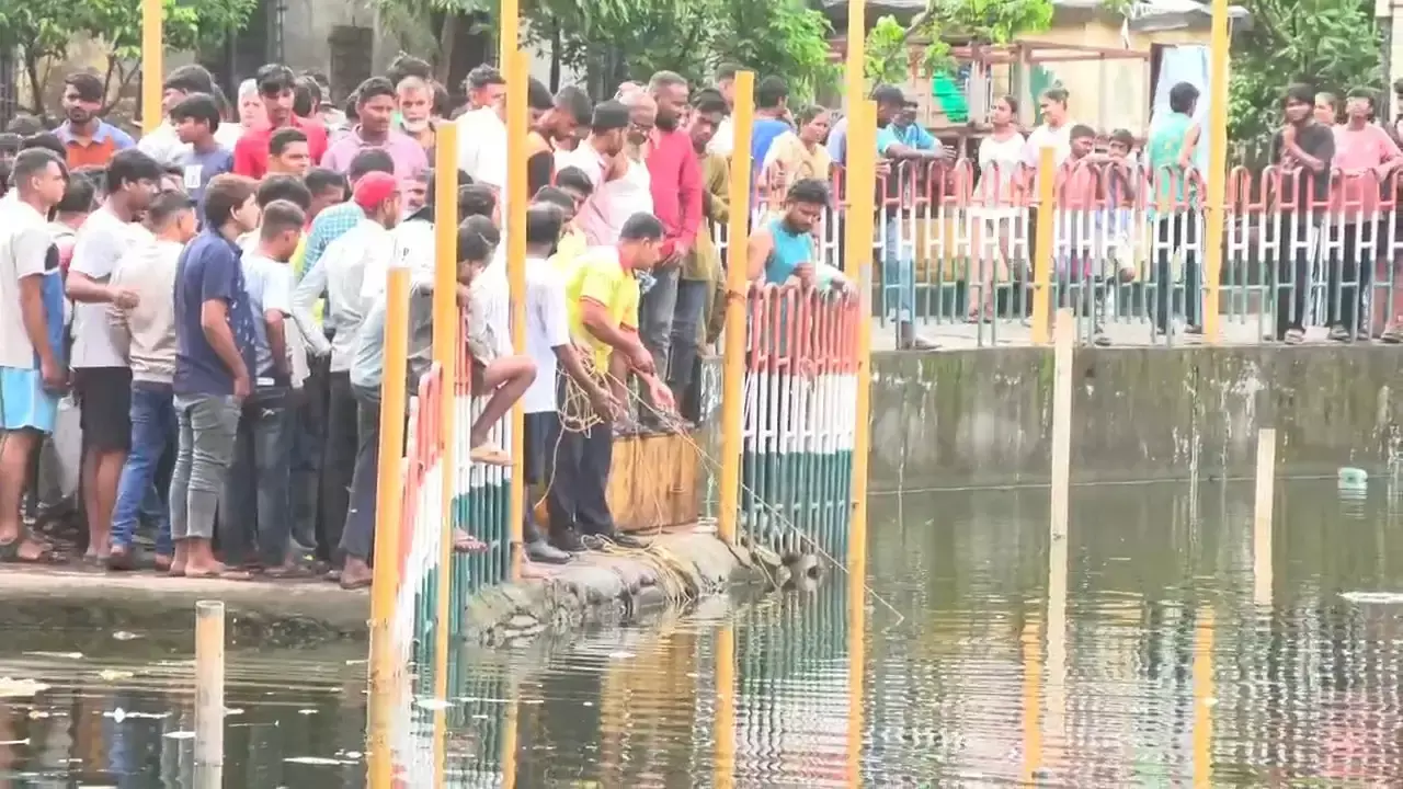 Mumbai: मछली पकड़ने का शौक बना हादसे की वजह, किशोर की मौत Mumbai: मछली पकड़ने का शौक बना हादसे की वजह, किशोर की मौत