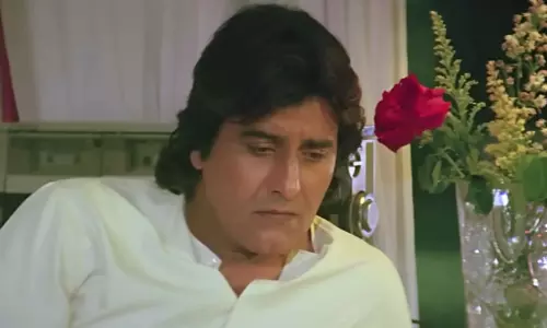 सावन, बारिश और अधूरी मोहब्बत की कहानी, विनोद खन्ना का ये गाना बना कल्ट सावन, बारिश और अधूरी मोहब्बत की कहानी, विनोद खन्ना का ये गाना बना कल्ट