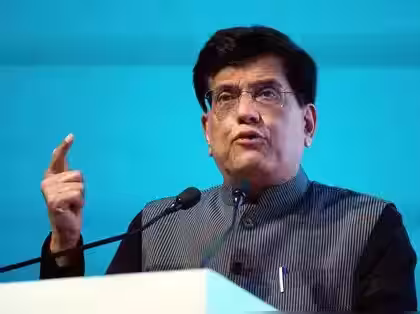 Mumbai: गोयल ने किया विकास कार्यों का निरीक्षण, अधिकारियों को दिए निर्देश Mumbai: गोयल ने किया विकास कार्यों का निरीक्षण, अधिकारियों को दिए निर्देश