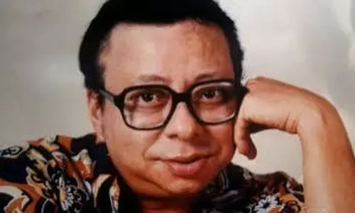RD Burman की जिंदगी पर बनेगी फिल्म, 35 साल पुराने स्टार की एंट्री से बढ़ा बज RD Burman की जिंदगी पर बनेगी फिल्म, 35 साल पुराने स्टार की एंट्री से बढ़ा बज