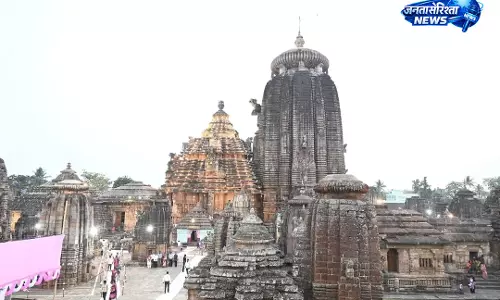 भुवनेश्वर के लिंगराज मंदिर में विवाद से पूजा प्रभावित भुवनेश्वर के लिंगराज मंदिर में विवाद से पूजा प्रभावित