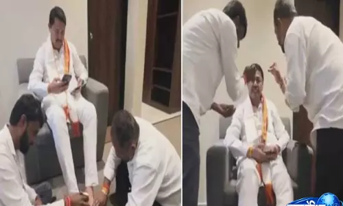 कांग्रेस नेता नाना पटोले को कार्यकर्ताओं ने दिया खास सम्मान, बीजेपी ने किया हमला