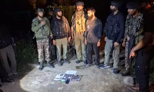 Pulwama: पुलवामा में संदिग्ध गतिविधियों पर कार्रवाई, व्यक्ति गिरफ्तार