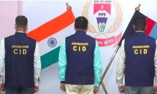 जेपीएससी भर्ती परीक्षा गड़बड़ी मामला: सीआईडी की 20 से ज्यादा ठिकानों पर रेड, पूर्व अध्यक्ष से आज फिर पूछताछ जेपीएससी भर्ती परीक्षा गड़बड़ी मामला: सीआईडी की 20 से ज्यादा ठिकानों पर रेड, पूर्व अध्यक्ष से आज फिर पूछताछ