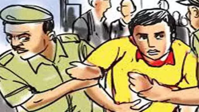 Kolkata: पुलिस की बड़ी कार्रवाई, कैनिंग से आग्नेयास्त्र व विस्फोटक के साथ आरोपी पकड़ा गया Kolkata: पुलिस की बड़ी कार्रवाई, कैनिंग से आग्नेयास्त्र व विस्फोटक के साथ आरोपी पकड़ा गया