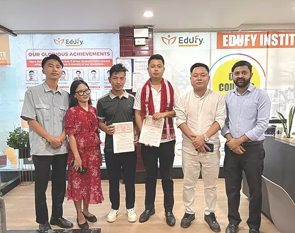 लोंगसा के छात्रों को प्रतियोगी परीक्षाओं में मदद करने के लिए MoU पर हस्ताक्षर किए लोंगसा के छात्रों को प्रतियोगी परीक्षाओं में मदद करने के लिए MoU पर हस्ताक्षर किए