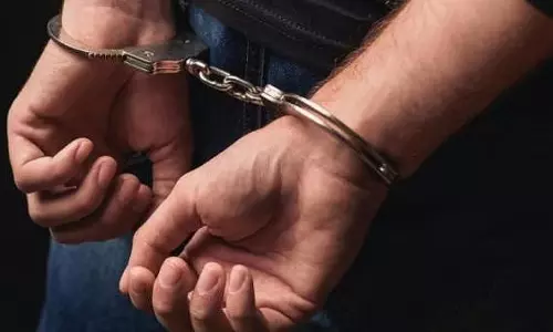इंदौर से लापता 15 वर्षीय लड़की बड़नगर से बरामद इंदौर से लापता 15 वर्षीय लड़की बड़नगर से बरामद