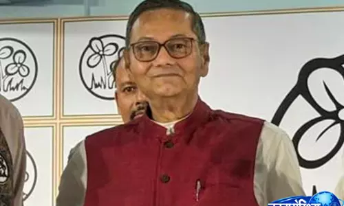 Bengal की सियासत में हलचल, चंद्र कुमार बोस ने TMC से तोड़ा नाता Bengal की सियासत में हलचल, चंद्र कुमार बोस ने TMC से तोड़ा नाता