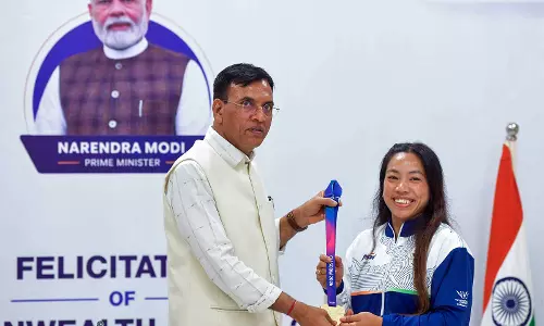 खेल मंत्री मनसुख मांडविया ने CWG 2026 के वेटलिफ्टिंग पदक विजेताओं को किया सम्मानित