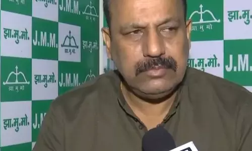 JPSC-JSSC विवाद पर JMM का बड़ा बयान, मनोज पांडे बोले- दोषियों पर होगी सख्त कार्रवाई JPSC-JSSC विवाद पर JMM का बड़ा बयान, मनोज पांडे बोले- दोषियों पर होगी सख्त कार्रवाई