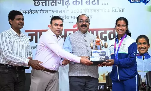 उप मुख्यमंत्री अरुण साव ने ज्ञानेश्वरी और उनके माता-पिता का किया सम्मान