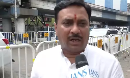 हावड़ा में पाकिस्तान से नेटवर्क चलाने का आरोप हावड़ा में पाकिस्तान से नेटवर्क चलाने का आरोप