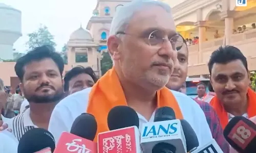 मंजलपुर उपचुनाव में BJP की जीत, जगदीश विश्वकर्मा बोले- जनता ने विकास पर जताया भरोसा मंजलपुर उपचुनाव में BJP की जीत, जगदीश विश्वकर्मा बोले- जनता ने विकास पर जताया भरोसा