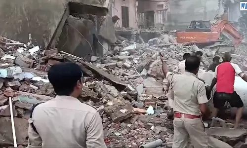 अतिक्रमण पर बड़ी कार्रवाई, शाहपुरा-चिड़ावा फोरलेन प्रोजेक्ट के तहत 60 संपत्तियों पर चला अभियान