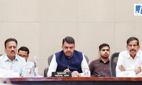 महाराष्ट्र : सरकारी सेवाएं अब डिजिटल-फर्स्ट होंगी, दफ्तरों के चक्कर लगाने की जरूरत खत्म महाराष्ट्र : सरकारी सेवाएं अब डिजिटल-फर्स्ट होंगी, दफ्तरों के चक्कर लगाने की जरूरत खत्म