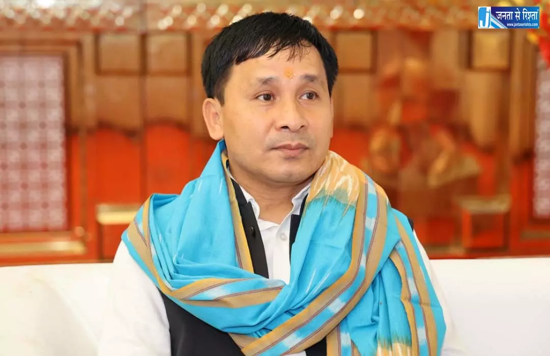 स्कूल ड्यूटी में लौटे पूर्व सांसद, बीजेपी में नहीं मिला रहा था तवज्जो स्कूल ड्यूटी में लौटे पूर्व सांसद, बीजेपी में नहीं मिला रहा था तवज्जो