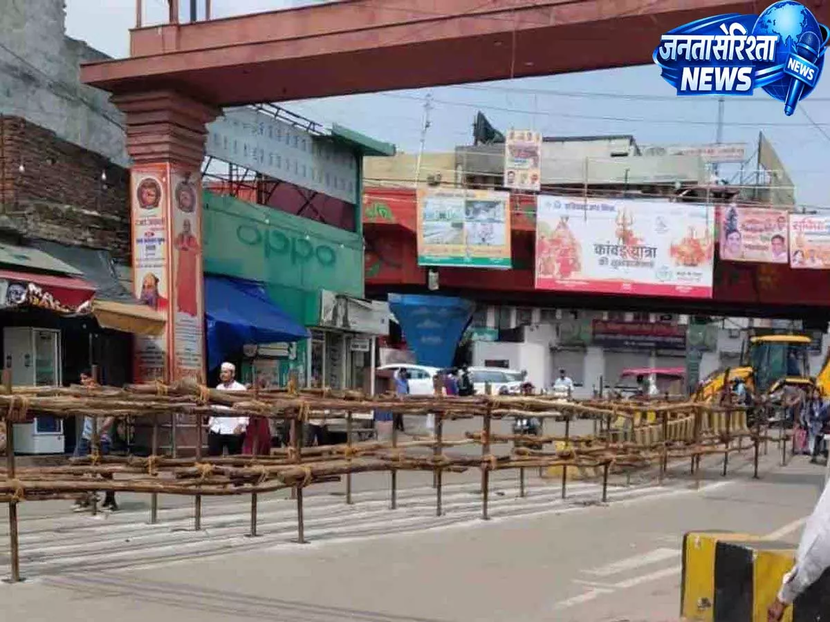 गाजियाबाद में कांवड़ यात्रा की तैयारी तेज, 20 किमी रूट पर निगम ने लगाई बैरिकेडिंग गाजियाबाद में कांवड़ यात्रा की तैयारी तेज, 20 किमी रूट पर निगम ने लगाई बैरिकेडिंग