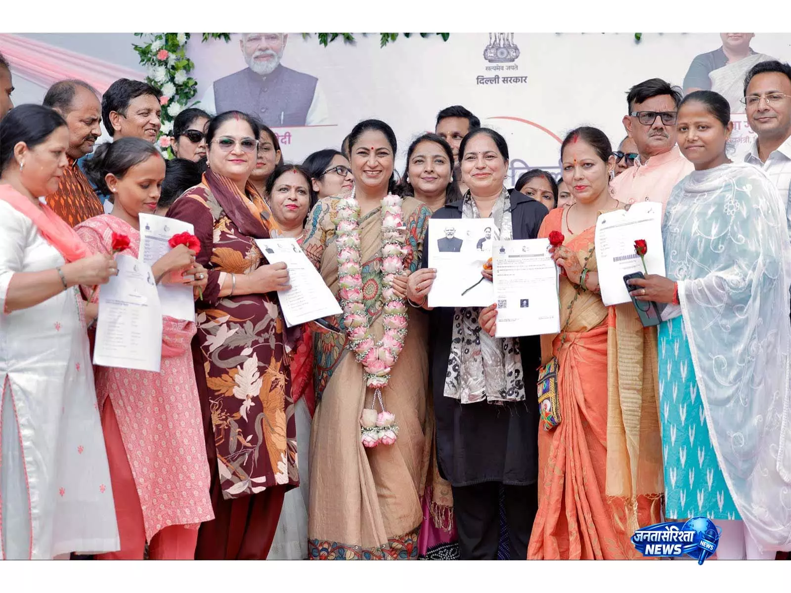 दिल्ली लक्ष्मी योजना के तहत पहले ही दिन 1.47 लाख से ज़्यादा रजिस्ट्रेशन हुए, CM रेखा गुप्ता ने कहा