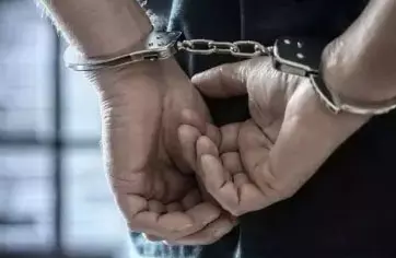 सीतापुर-बाराबंकी में गैंगवार के बाद पुलिस सख्त, 11 आरोपी गिरफ्तार सीतापुर-बाराबंकी में गैंगवार के बाद पुलिस सख्त, 11 आरोपी गिरफ्तार