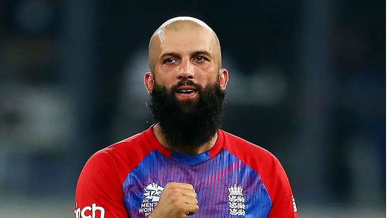 धोनी नहीं, मोईन अली ने आशीष नेहरा को बताया बेहतर क्रिकेटिंग ब्रेन धोनी नहीं, मोईन अली ने आशीष नेहरा को बताया बेहतर क्रिकेटिंग ब्रेन