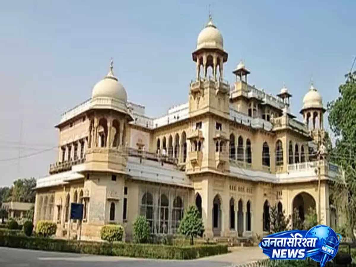 इलाहाबाद विश्वविद्यालय का बड़ा फैसला, प्रोफेसरों के प्राइवेट ट्यूशन पर रोक इलाहाबाद विश्वविद्यालय का बड़ा फैसला, प्रोफेसरों के प्राइवेट ट्यूशन पर रोक