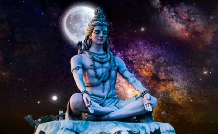 महादेव का असली रूप: जाने कितना अलौकिक है शिव का स्वरूप महादेव का असली रूप: जाने कितना अलौकिक है शिव का स्वरूप