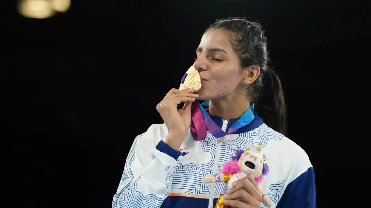 PM मोदी ने CWG 2026 में टीम इंडिया के शानदार प्रदर्शन की सराहना की, खिलाड़ियों को दी बधाई PM मोदी ने CWG 2026 में टीम इंडिया के शानदार प्रदर्शन की सराहना की, खिलाड़ियों को दी बधाई