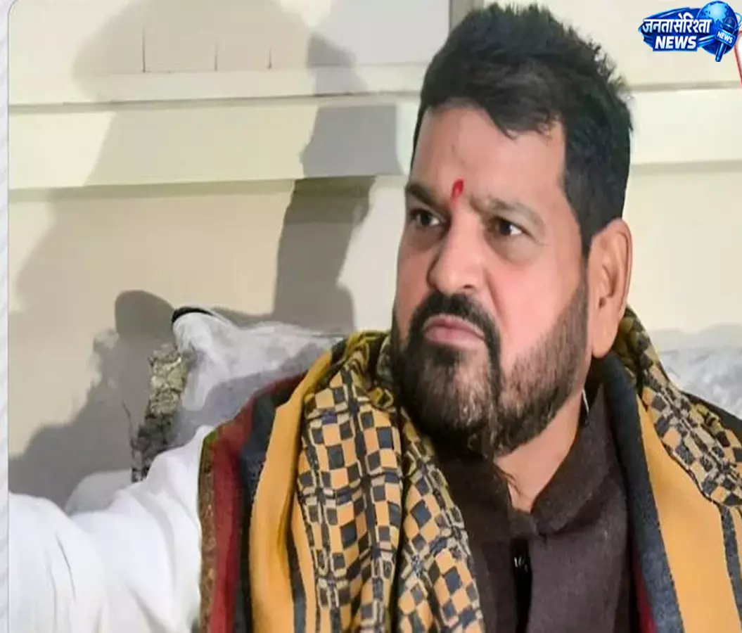 बृजभूषण की रिहाई पर भावुक हुए करण भूषण, विरोध करने वालों पर साधा निशाना बृजभूषण की रिहाई पर भावुक हुए करण भूषण, विरोध करने वालों पर साधा निशाना