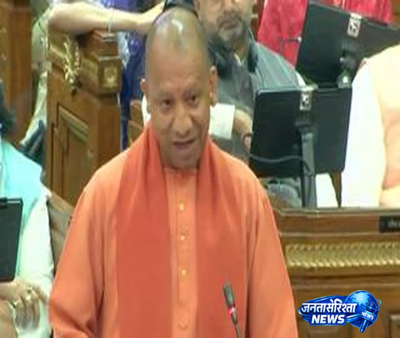 UP में आउटसोर्स कर्मियों को तोहफा, न्यूनतम वेतन पर सीएम योगी की घोषणा UP में आउटसोर्स कर्मियों को तोहफा, न्यूनतम वेतन पर सीएम योगी की घोषणा