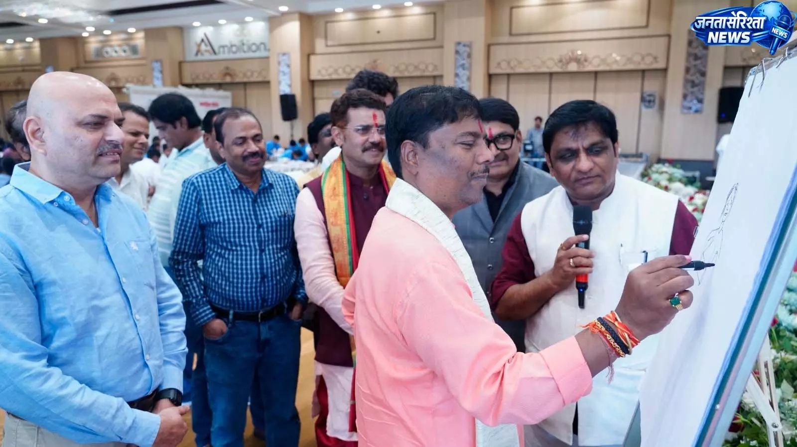 कला के माध्यम से अभिव्यक्ति एक बड़ा हुनर: वनमंत्री केदार कश्यप कला के माध्यम से अभिव्यक्ति एक बड़ा हुनर: वनमंत्री केदार कश्यप