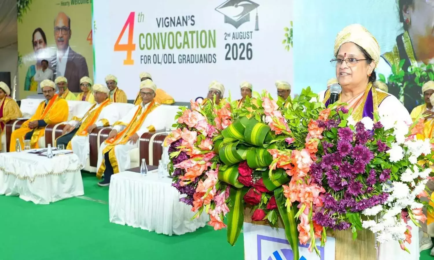 Andhra: एसपी शैलजा को मानद डॉक्टरेट की उपाधि मिली Andhra: एसपी शैलजा को मानद डॉक्टरेट की उपाधि मिली
