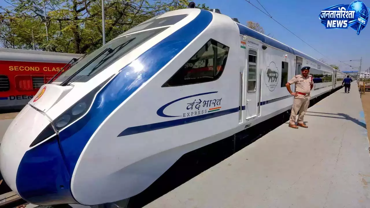 भारतीय रेल की बड़ी उपलब्धि, जुलाई 2026 में माल ढुलाई 9% बढ़ी भारतीय रेल की बड़ी उपलब्धि, जुलाई 2026 में माल ढुलाई 9% बढ़ी