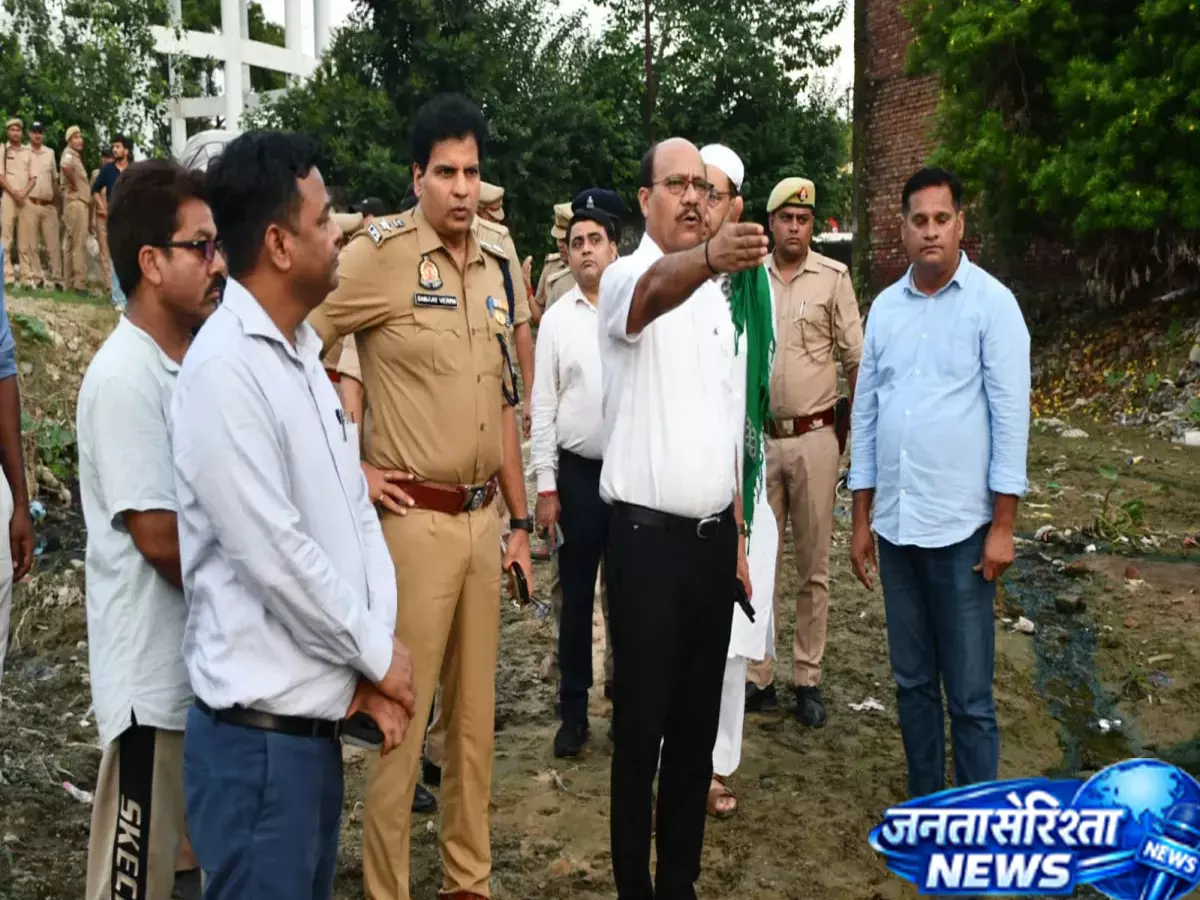 मुजफ्फरनगर में चेहल्लुम को लेकर अलर्ट, डीएम-एसएसपी ने परखी सुरक्षा व्यवस्था मुजफ्फरनगर में चेहल्लुम को लेकर अलर्ट, डीएम-एसएसपी ने परखी सुरक्षा व्यवस्था