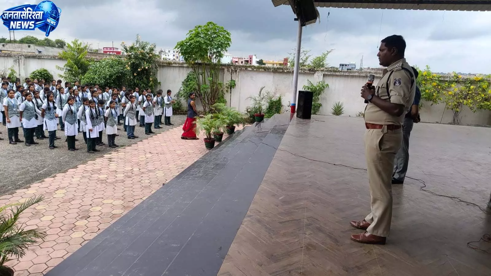 सरगुजा पुलिस का अंडरएज ड्राइविंग के खिलाफ अभियान सरगुजा पुलिस का अंडरएज ड्राइविंग के खिलाफ अभियान