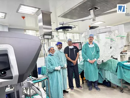 एनआईएमएस ने 1,000 रोबोट-असिस्टेड सर्जरी का मील का पत्थर हासिल किया एनआईएमएस ने 1,000 रोबोट-असिस्टेड सर्जरी का मील का पत्थर हासिल किया