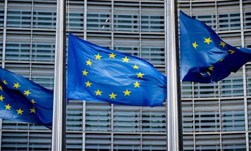 EU ने AI से बने कंटेंट पर लेबलिंग अनिवार्य कर दी EU ने AI से बने कंटेंट पर लेबलिंग अनिवार्य कर दी