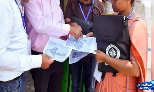 जनगणना 2027 के दूसरे चरण का नोटिफिकेशन जारी, पहली बार जुटाई जाएगी जाति संबंधी जानकारी जनगणना 2027 के दूसरे चरण का नोटिफिकेशन जारी, पहली बार जुटाई जाएगी जाति संबंधी जानकारी
