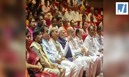 एनडीए संसदीय दल की मंगल मिलन बैठक, मॉनसून सत्र की रणनीति पर होगी चर्चा एनडीए संसदीय दल की मंगल मिलन बैठक, मॉनसून सत्र की रणनीति पर होगी चर्चा