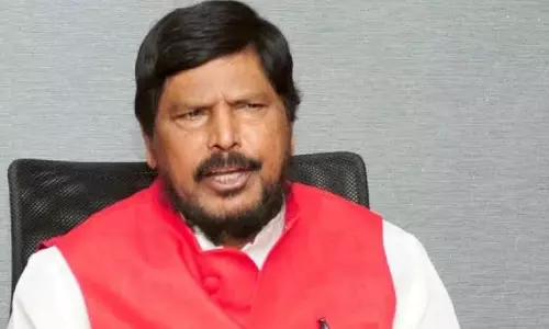 Jaipur: गरीबों को जमीन का अधिकार देने की मांग तेज, अठावले मुखर Jaipur: गरीबों को जमीन का अधिकार देने की मांग तेज, अठावले मुखर