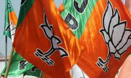 गुरुग्राम में ट्रैफिक पुलिस की बड़ी कार्रवाई, ब्लैक फिल्म और बकाया चालान वाली थार जब्त
