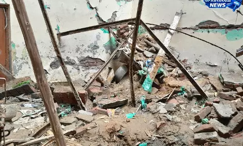 उत्तर-पूर्वी दिल्ली में मकान की छत गिरी, दंपत्ति की मौत; बाल-बाल बचा 10 वर्षीय बेटा उत्तर-पूर्वी दिल्ली में मकान की छत गिरी, दंपत्ति की मौत; बाल-बाल बचा 10 वर्षीय बेटा